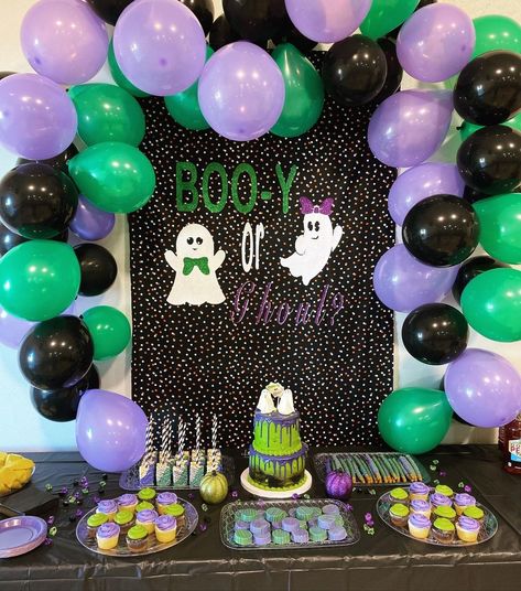 #booyorghoul • Instagram Boo-y Or Ghoul Gender Reveal Cake, Halloween Gender Reveal Ideas, Halloween Gender Reveal, Cute Pregnancy Pictures, Pregnancy Pictures, Gender Reveal Ideas, Gender Reveal Cake, Reveal Ideas, Little Monsters