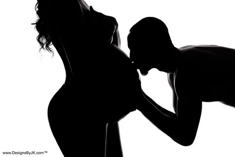 Tomboy Maternity Photos, Maternity Shoot Ultrasound, Maternity Photoshoot Outfits Couples, Bodysuit Maternity Photoshoot, Silhouette Maternity Pictures, Boy Maternity Shoot, Unique Maternity Pictures Black Women, Studio Maternity Shoot Couple, Nude Maternity Shoot