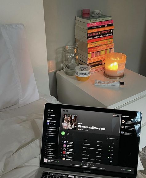 A laptop opened to Spotify sitting i  a bed with white sheets. Artist Room Aesthetic, Gilmore Girls Playlist, Aesthetic Productivity, Instagram Pic Ideas, Gilmore Girls Aesthetic, Father And Girl, Main Character Energy, Friend Activities, Spotify Playlists