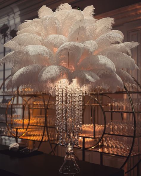 Another Great Gatsby themed event for the books ! 🤩 • • • #greatgatsby #greatgatsbytheme #greatgatsbyparty #weddingdecor #weddinginspiration #weddinglosangeles #tablestyling #tablescape #tablecenterpiece #ostrichfeathers #ostrichfeathercenterpieces #feathercenterpiece #specialeventrentals #rentfeathers #roaring20s #oldhollywood Gatsby Floral Arrangements, Great Gatsby Wedding Decor, Great Gatsby Set Design, Gatsby Party Theme Decoration, Great Gatsby Wedding Reception, Gatsby Prom Theme, Great Gatsby Event, Gatsby Wedding Decorations, Gatsby Decor