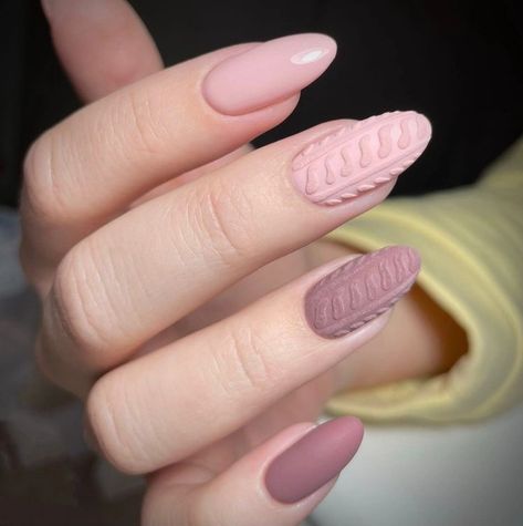 Beige Nail Designs, Beige Nail, Beige Nails Design, Nail Designs Ideas, Makeup Nails Designs, November Nails, Nail Shimmer, Beige Nails, Sweater Nails