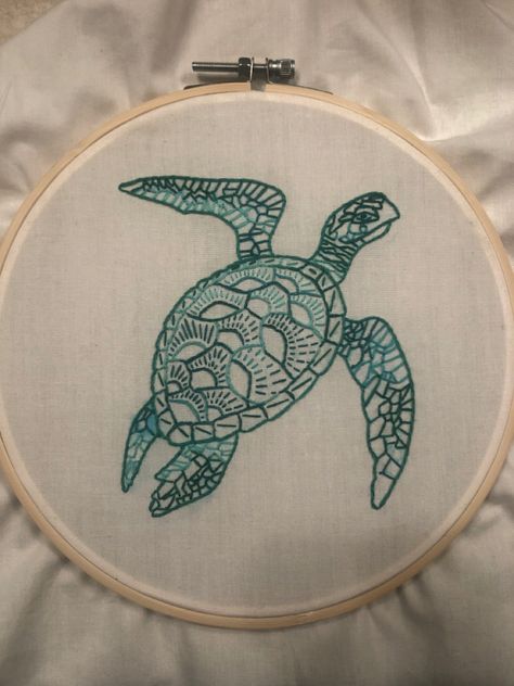 Ocean Life Embroidery, Embroidery Designs Ocean, Embroidery Sea Turtle, Sea Animals Embroidery, Sea Creature Embroidery, Embroidery Sea Life, Sea Embroidery Ideas, Ocean Embroidery Patterns, Ocean Textiles