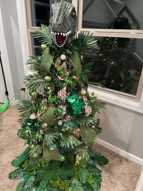 Dinosaur Themed Christmas Tree, Dinosaur Christmas Tree Ideas, Dino Christmas Tree, Blue Christmas Tree Ideas, Dinosaur Christmas Decorations, Dinosaur Christmas Tree, Blue Christmas Tree, Dinosaur Crafts, Dinosaur Christmas