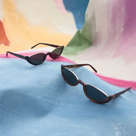 #LindaFarrow offers retro-tinged sunglasses designed to make a statement. Discover more at MATCHESFASHION. Sunglasses Still Life, Eyewear Advertising, October Moodboard, Jewellery Still Life, Glass Still Life, Goodr Sunglasses, Shoes Editorial, Aesthetic Glasses, Aesthetic Sunglasses