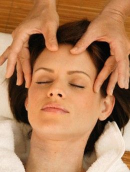 Facelift Massage, Facial Massage Steps, Facial Massage Techniques, Skin Needling, Natural Face Lift, Massage Cream, Best Hair Oil, Head Massage, Massage Techniques