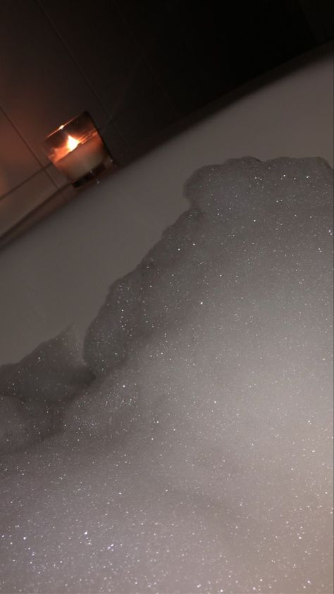 Fake Bathtub Snaps, Bath Foam Aesthetic, Photo Editing Apps Iphone, Bath Aesthetic, Instagram Couples, Star Photography, Instagram Party, Story Ideas Pictures, Snapchat Picture