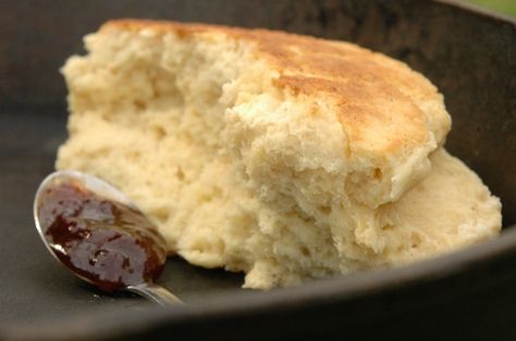 Griddle Bread, Irish Recipes Authentic, Skillet Bread, Griddle Recipes, County Clare, Gluten Free Flour Blend, Irish Soda Bread, Fry Bread, Famous Recipe