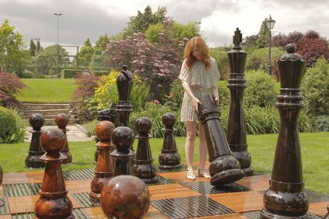 Chess Ideas, Tiny Luxury, Giant Chess, Games Outdoor, Chess Boards, Wooden Chess Pieces, Dome Home, Chess Sets, Decorative Ideas