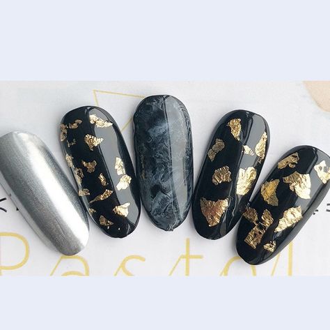 Foil Nail Art, Nail Art At Home, Colorful Nail Art, Abstract Nail Art, Gold Foil Paper, Foil Nails, Foil Paper, Nail Art Supplies, Nail Art Decorations