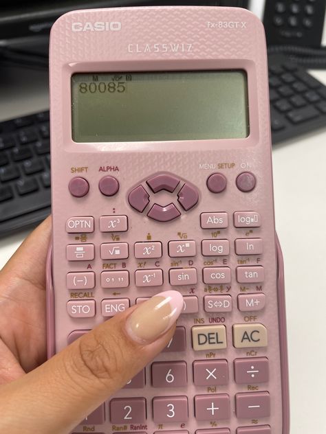 Coquette Calculator, Casio Calculator Aesthetic, Pink Calculator Aesthetic, Chemistry Girl, Calculator Aesthetic, Pink Calculator, Casio Calculator, College Vision Board, Cute Stationary School Supplies