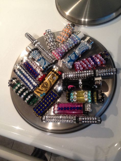 Hot rhinestone lighters only $10!! To purchase please email me;  Sprinklesofwhitechocolate@ gmail.com Rhinestone Lighter, Bedazzle Ideas, Diy Lighter, Custom Lighters, Bling Ideas, Rhinestone Projects, Cool Lighters, Pretty Pens, Lighter Case