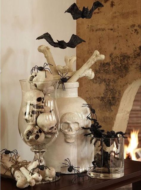 Display mini skulls ($23, potterybarn.com) inside a pretty clear vase, or sprinkle them onto your mantelpiece or tabletop. No matter where you put 'em, they'll serve up a healthy helping of creepy. Click through for the shopping links and more elegant Halloween home decor ideas. Diy Halloween Home Decor, Diy Halloween Dekoration, Elegant Halloween Decor, Gothic Party, Halloween Decor Diy, Casa Halloween, Adornos Halloween, Elegant Halloween, Halloween Tattoo