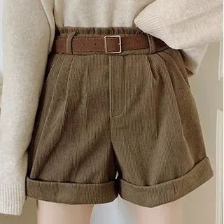 Academia Outfits, Academia Style, Dark Academia Fashion, Academia Fashion, Shorts High Waisted, Corduroy Shorts, Basic Shorts, The High, Aesthetic Outfits