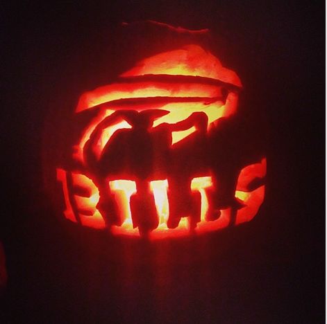 Bills pumpkins are the best pumpkins! #HappyHalloween Yankees Pumpkin Carving Ideas, Buffalo Bills Pumpkin Carving, Bills Pumpkin Carving, Buffalo Bills Pumpkin, Buffalo Bills Memes, Buffalo Bills Cake, Buffalo Bills Outfit, Buffalo Bills Nails, Buffalo Bills Baby