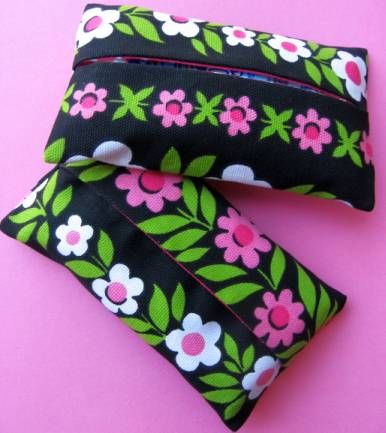 Pocket Tissue Covers, Diy Tissue Holder, Travel Tissues, Diy Fabric Purses, Scissor Case Pattern, Purse Tissue Holder, Kleenex Holder, Pocket Tissue Holder, Tissue Pouch