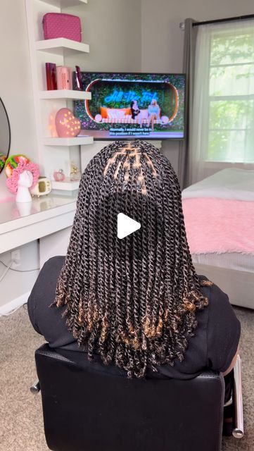 Soft Twist Braids Hairstyles, Long Two Strand Twist, Juicy Twists Weave, Juicy Two Strand Twist, Two Strand Twist With Beads, 6 Strand Round Braid, Jumbo Twist With Beads, Juicy Twists, 2 Strand Twist