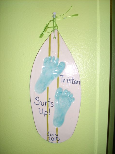 Surfs Up Beach Handprint Art, Toddler Beach Activities, Clay Impressions, Placemat Ideas, Daycare Art, Summer Preschool Crafts, Infant Art, Print Crafts, Room Crafts