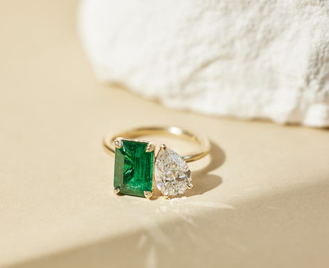 Custom Toi et Moi Engagement Ring Emerald Cut Toi Et Moi Ring, Toietmoi Ring, Emerald And Pearl Engagement Ring, Pearl Engagement Ring, Big Jewelry, Bespoke Rings, Buying An Engagement Ring, Emerald Engagement Ring Cut, Wedding 2024