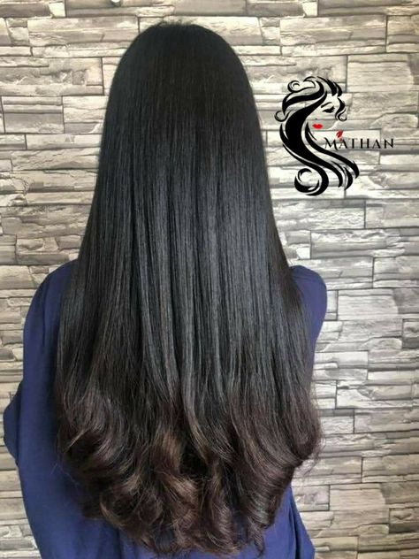 Anushka Pics, Indian Hair Cuts, Black Straight Hair, Hair Pic, Women Haircuts, Hair Projects, Long Shiny Hair, Layered Haircuts For Medium Hair, Hair Photography