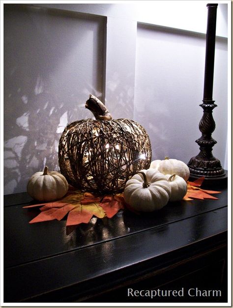 DIY Dollar Store Illuminated Pumpkin Halloween Pumpkin Crafts, Diy Pumpkins Crafts, Fun Halloween Crafts, Pumpkin Projects, Pumpkin Lights, Fall Crafts Diy, Diy Pumpkin, Pumpkin Crafts, White Pumpkins