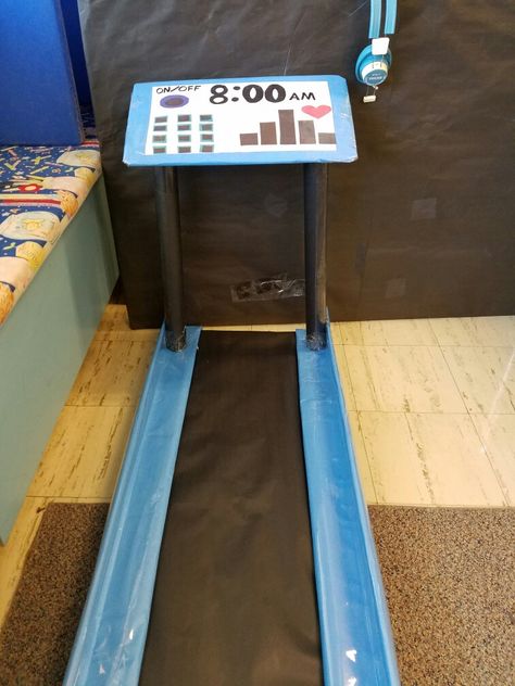 Home gym center at Pleasant View Preschool- treadmill out of cardboard. Prek Exercise Study, Exercise Unit For Preschool, Exercise Dramatic Play Preschool, Exercise Theme Preschool, Gym Dramatic Play Preschool, Exercise Creative Curriculum Preschool, Exercise Study Preschool, Gym Dramatic Play, Exercise Study Creative Curriculum