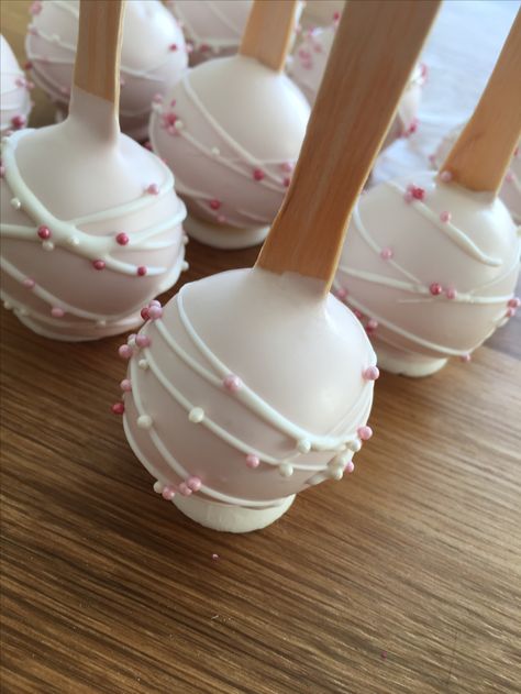 Ballet Cake Pops, First Birthday Cake Pops, Baby Pink Cake, Spring Baby Shower Girl, Cookie Pucks, Cakepops Ideas, White Cake Pops, Pink Cake Pops, Ballet Cakes