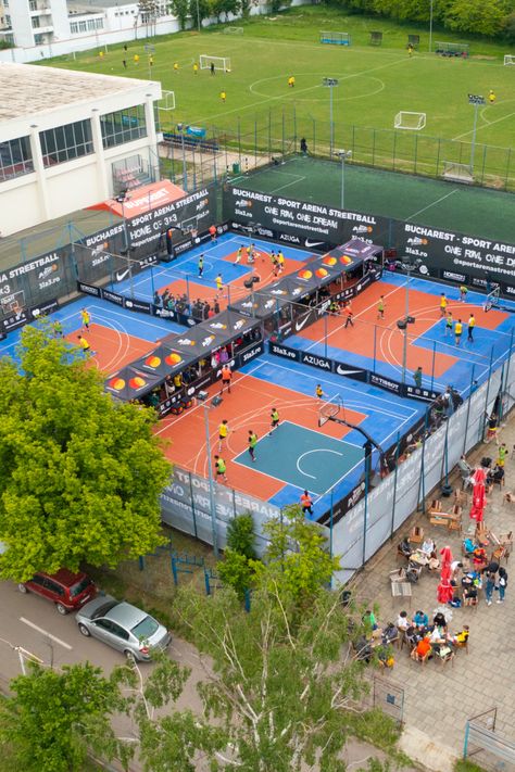 Terenurile de baschet din Universitatea Politehnică București, locul unde a început povestea baschetului 3x3 3x3 Basketball, Gardening Infographic, Outdoor Sports Court, Sports Facility Architecture, Sports Facility, Athletic Center, Basketball Motivation, Basketball Courts, School Interior