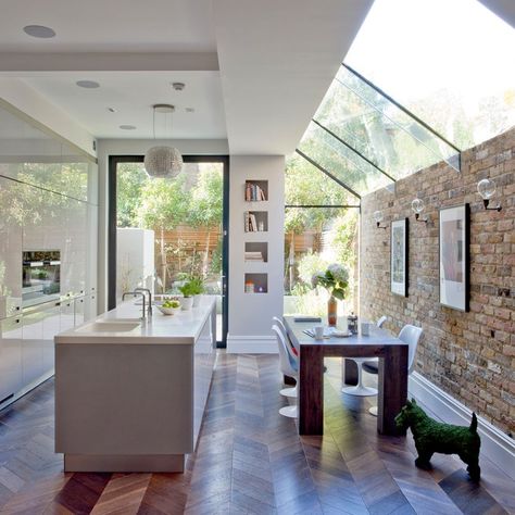 Industrial Modern Design, Skylight Kitchen, Glass Extension, House Extension Design, Kitchen And Dining Room, Brick Walls, Hus Inspiration, Kitchen Extension, House Extensions