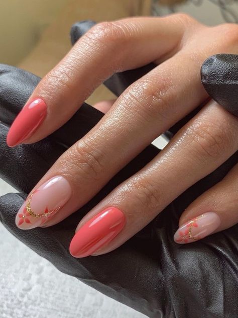 Coral Nail Designs, Coral Acrylic Nails, Uñas Color Coral, Coral Nail Art, Coral Nails With Design, Coral Nail, Unghie Sfumate, Coral Nails, Manicure Y Pedicure