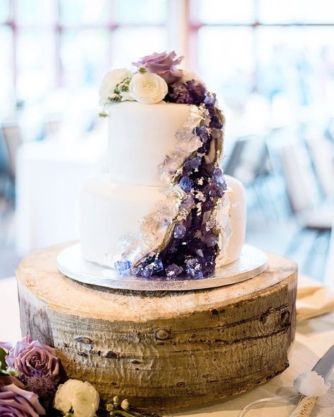 Geode Wedding Cake With Flowers, Geode Cake With Flowers, Wedding Cake Geode, Purple Geode Cake, Geode Wedding Cake, Mountain Wedding Ceremony, Outdoor Mountain Wedding, Utah Ski Resorts, Utah Ski