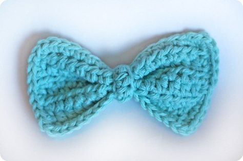 IMG_1568 edit Small Crochet Bow Tie Free Pattern, Simple Crochet Bow Pattern, Crocheted Bows, Crochet Bows Free Pattern, Crocheted Bow, Crochet Bow Ties, Crochet Bow Pattern, Bow Crochet, Crochet Embellishments