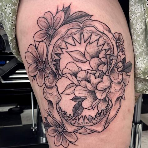 Jaws Knee Tattoo, Shark Jaw With Flowers Tattoo, Ocean Forearm Tattoo, Floral Shark Tattoos For Women, Shark Flower Tattoo, Jaw Bone Tattoo, Jelly Fish Floral Tattoo, Shark Jaw Tattoo Knee, Floral Shark Tattoo