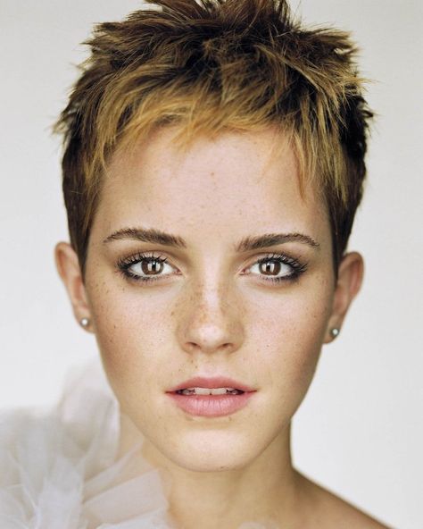 Emma Watson Emma Watson Pixie, Martin Schoeller, Best Pixie Cuts, Short Pixie Haircuts, Pixie Cuts, Short Pixie, Pixie Hairstyles, Hair Today, Great Hair