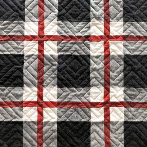 Plaidish Quilt Pattern, Men Quilts, Buffalo Check Quilt, Check Quilt, Buffalo Plaid Quilt, Plaid Quilts, Quilting Pantographs, Layer Cake Quilt Patterns, Boys Quilt Patterns