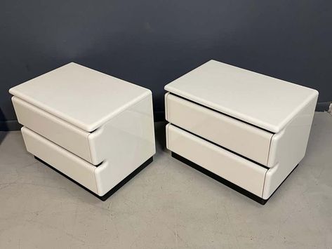 For Sale on 1stDibs - These great nightstands were created in Canada by Rougier. They have a very futuristic design and are a lacquered white with ribbed black rubber accents Post Modern Nightstand, White Nightstands, Style Nightstand, Six Drawer Dresser, Kids Nightstand, Modern End Tables, White Nightstand, American Modern, Modern Credenza