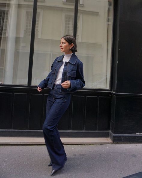 COS on Instagram: “Denim on denim, the COS way. Crafted from organic cotton, style our cropped utility-inspired denim jacket and flared jeans together for a…” Double Denim Outfit Women, Full Denim Outfit Women, Cos Aesthetic, Cos Outfits Women, Women Denim Outfits, Full Jeans Outfit, Dark Denim Jacket Outfit, Dark Denim Outfit, Cos Style