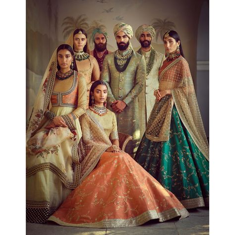 The Sabyasachi tribe. In hand-embroidered silk, block prints and gossamer views. Zardosi, tilla, marori and fine resham work clash with strong Indian colours and European pastels to create vintage bridal clothing. The look is accessorised with heritage jewellery crafted out of uncut diamonds, emeralds, tourmalines, corals and pearls. Jewellery Courtesy: Sabyasachi Heritage Jewelry For all jewellery related queries, kindly contact sabyasachijewelry@sabyasachi.com Photo Courtesy: Tarun Vishwa... Sabyasachi Lehenga, Indian Look, Indian Bridal Wear, Indian Bridal Fashion, Indian Couture, Indian Wedding Outfits, Indian Attire, Mysore, Indian Wedding Dress