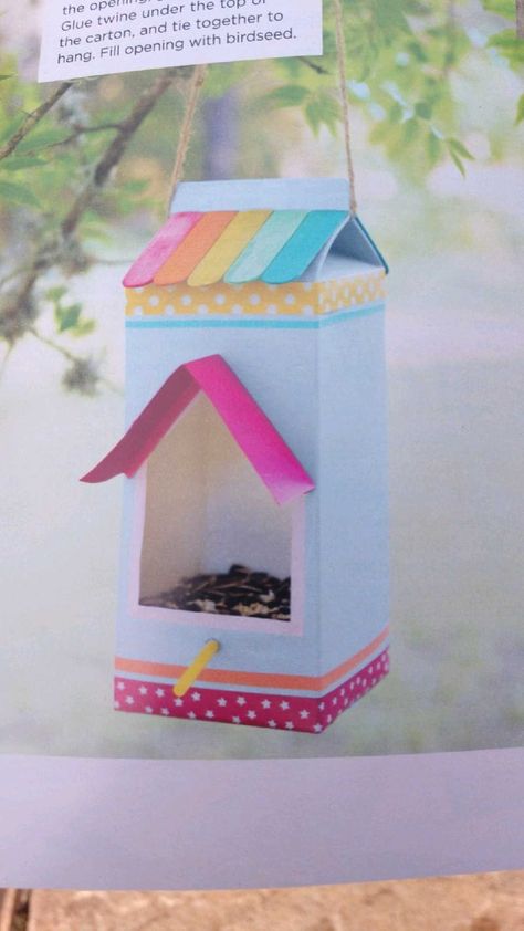 Juice Carton Crafts, Milk Carton Crafts, Cool Card Tricks, April Crafts, Bird Houses Ideas Diy, Scouts Crafts, Bird Houses Diy, Bird Crafts, Diy Art Projects