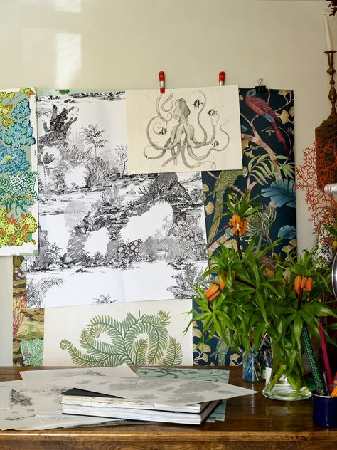 Josephine Munsey's wallpaper studio. Visit her website for more on trend, bold wallpapers. Josephine Munsey, Create Wallpaper, Wallpaper Studio, Wallpaper Paint, Studio Visit, Bold Wallpaper, Designer Home, White Photos, Bespoke Design