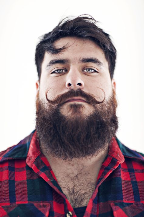 i say goddamn. Chubby Men Fashion, Beards And Mustaches, Long Beard Styles, Handlebar Mustache, Chubby Guy, Best Beard Styles, Chubby Men, Beard Lover, Beard Styles For Men