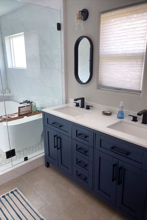 Bathroom With Blue Vanity Ideas, Midnight Blue Vanity Bathroom Ideas, Bathroom Ideas Blue Vanity, Navy Double Vanity, Bathroom With Navy Vanity, Navy Blue Bathroom Cabinets, Bathroom With Blue Vanity, Navy Bathroom Vanity, Primary Bathroom Vanity