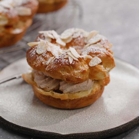 Paris Brest Dessert, Paris Breast, Resepi Biskut, Resipi Kek, Paris Brest, French Desserts, God Mat, Fancy Desserts, Trifle