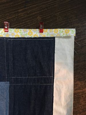 Show Me Sewing: Tutorial - How to do a Fold-over-to-Front Binding with Sewn Mitered Corners Using the Back Fabric Magic Binding Tutorial, Fold Over Quilt Binding, Mitered Corners Tutorial, Binding Corners, Sewing Mitered Corners, Teaching Sewing, Jean Quilt, Binding Machine, Quilt Binding