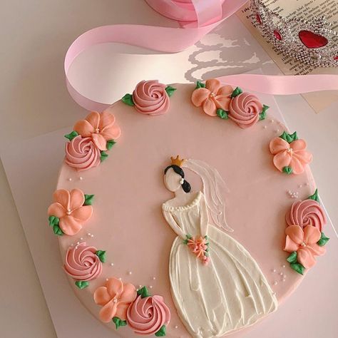 Bridal Cupcakes, Birthday Cake For Mom, Bridal Shower Cake Topper, Cake Recepies, Brides Cake, Frozen Birthday Cake, Pastel Cakes, Korean Cake, Friends Cake