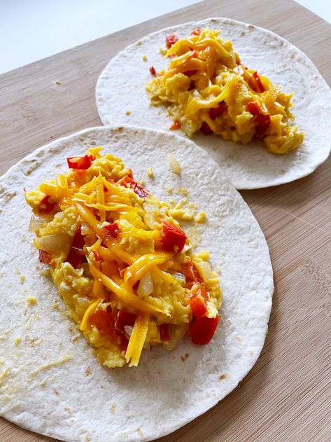 Freezer Breakfast Burritos — Married To My Macros - Personalized Nutrition Coaching Macro Friendly Breakfast Recipes, Macro Friendly Breakfast, Breakfast Ham, Pumpkin Protein Pancakes, Freezer Breakfast Burritos, Veggie Breakfast, Macro Friendly Recipes, Nutrition Coaching, Freezer Breakfast