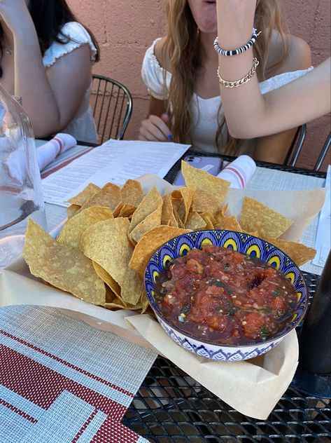 Chips And Salsa Restaurant, Tortilla Chips Aesthetic, Chips And Queso Aesthetic, Chip And Salsa Bar, Chips And Salsa Aesthetic, Individual Chips And Salsa, Salsa Aesthetic, Aries Party, Romanticizing Summer