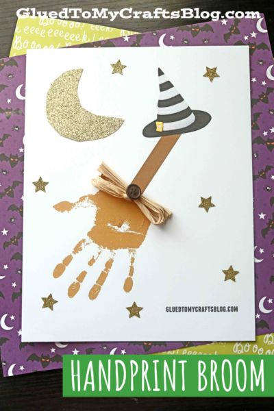 Broom Craft, Halloween Handprint Crafts, Craft For Halloween, Toddler Projects, Room On The Broom, Preschool Art Projects, Handprint Gifts, Halloween Crafts Preschool, Moon Crafts