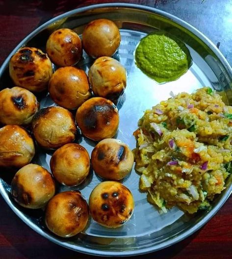 Bihar famous dish Liti Chokha, Bihar Aesthetic, Food Thali, Litti Chokha, Loose Weight Meal Plan, Delicious Indian Food, Delicious Food Image, Indian Thali, Variety Food