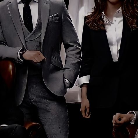 Ceo Couple Aesthetic, Boss Employee Relationship Aesthetic, Ceo Couples, Ceo Romance Aesthetic, Spy Couple Aesthetic, Boss And Assistant Aesthetic, Bodyguard Aesthetic Girl, Mr And Mrs Smith Aesthetic, Handcuffed Aesthetic