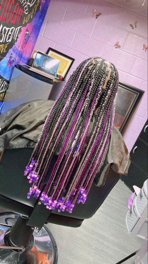 Knotless Braids With Purple, Braids With Purple Highlights, Blonde And Purple Braids, Black And Purple Braids, Lavender Braids, Braids With Purple, Purple Knotless Braids, Black Knotless Braids, Black Knotless